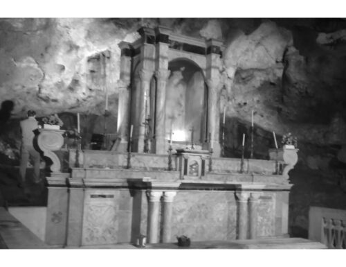 Santuario della grotta di San Michele Arcangelo in Cagnano Varano